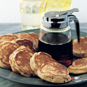 Apple and hazelnut pikelets
