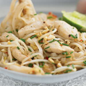 Pad thai with chicken