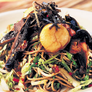 Scallops and mushrooms with noodles
