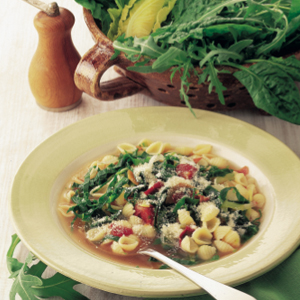 Soup of leafy greens and herbs | Reader's Digest New Zealand