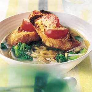 Spinach and onion soup with tomato crostini