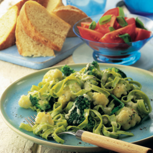 Tagliatelle with broccoli and blue cheese