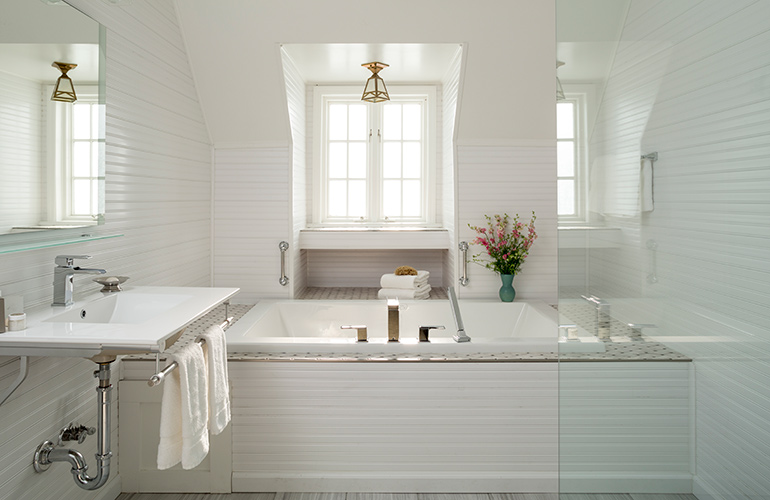 Use ammonia to remove soap and grease scum