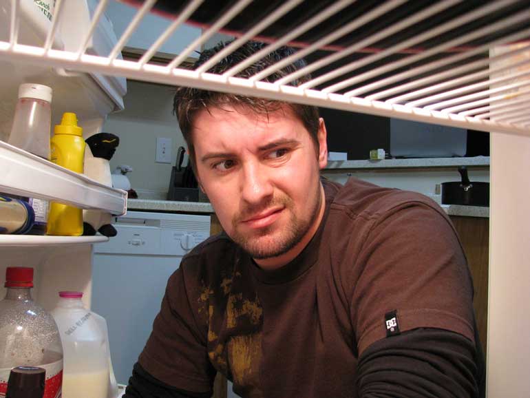 Living with a mouldy fridge