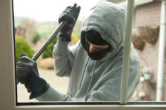 22 signs your house is vulnerable to being robbed