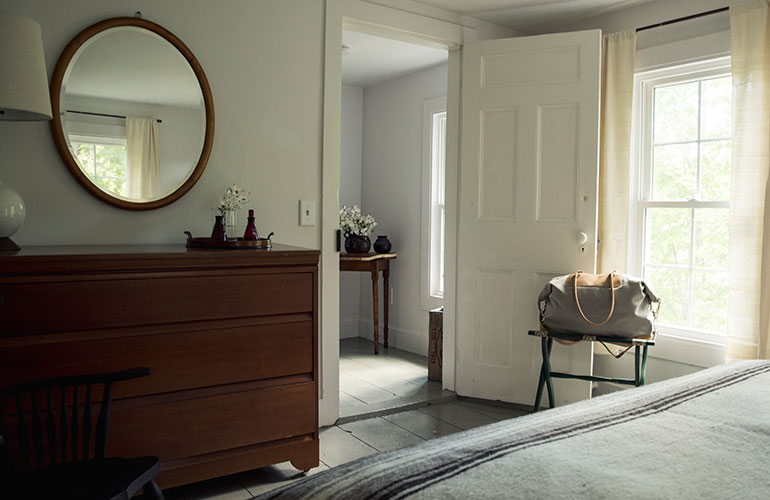 Mix up your bedroom set