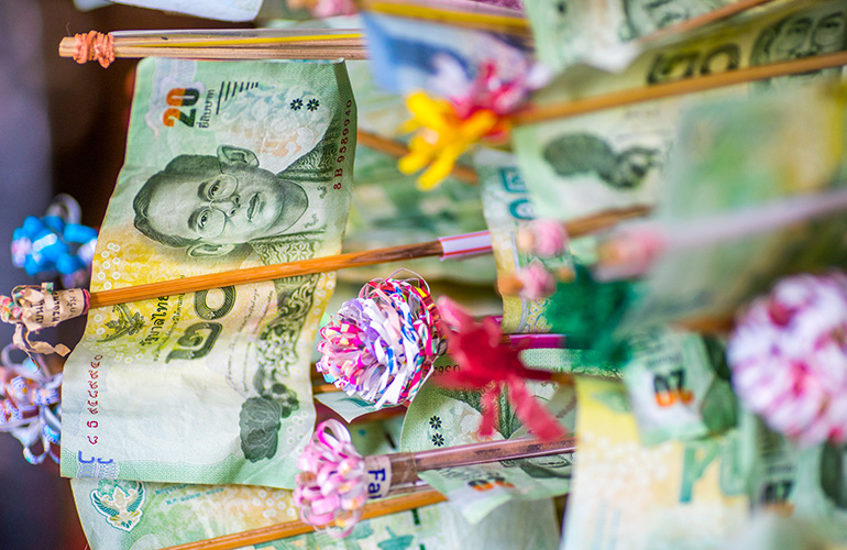 Be respectful of money in Thailand