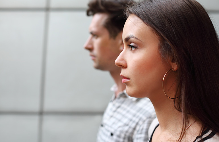Signs of a broken relationship