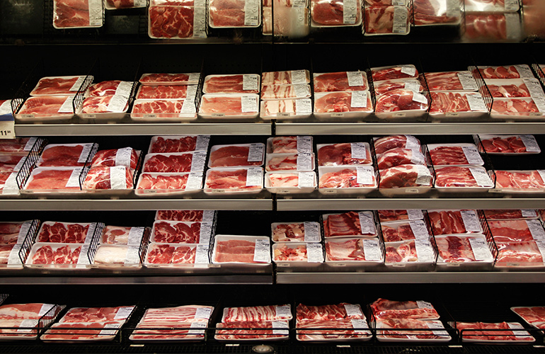 Buy raw meats that have been properly displayed  