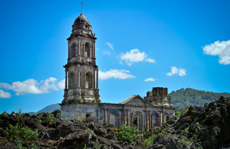 San Juan Parangaricutiro, Mexico
