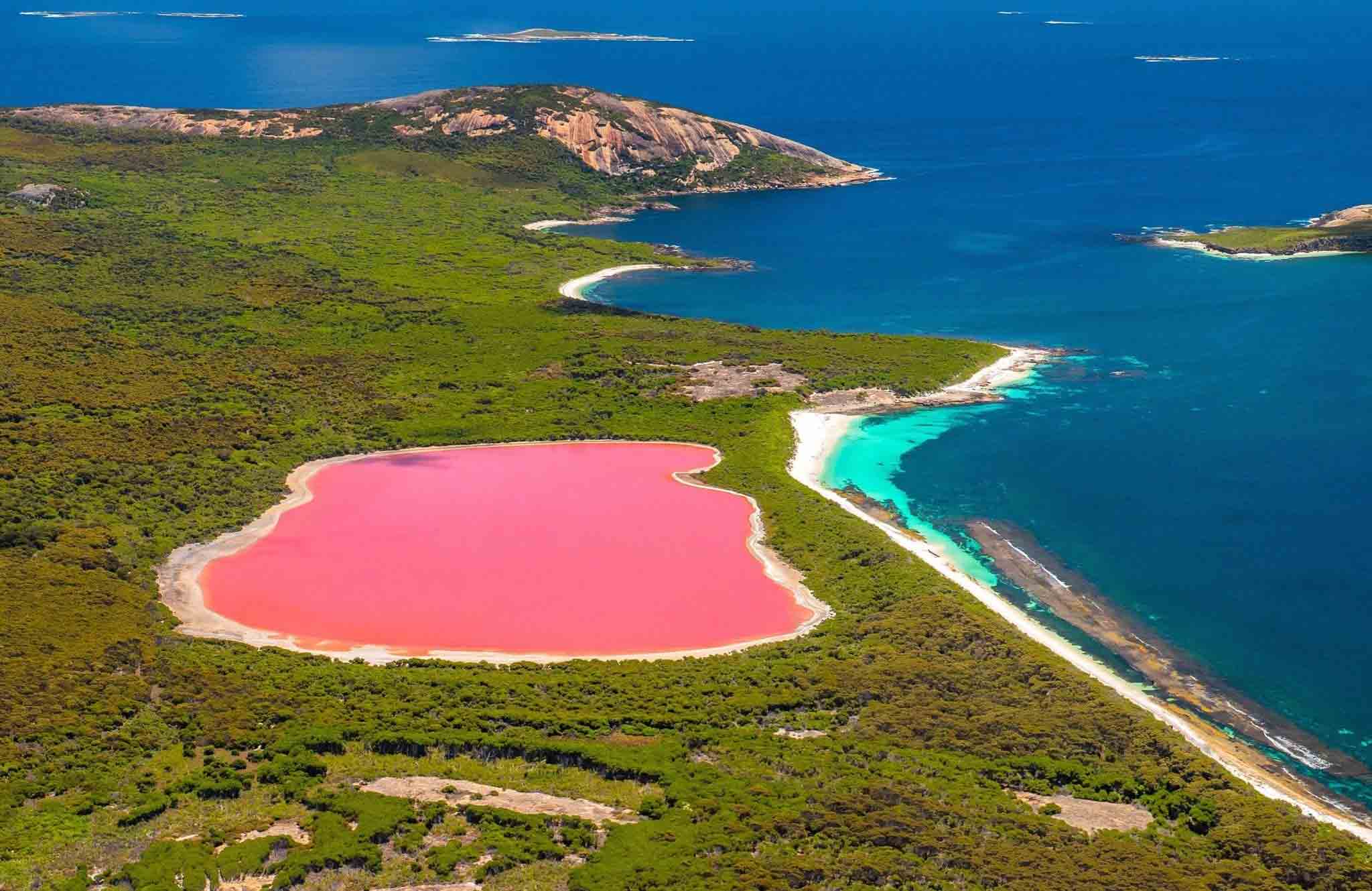 Lake Hillier