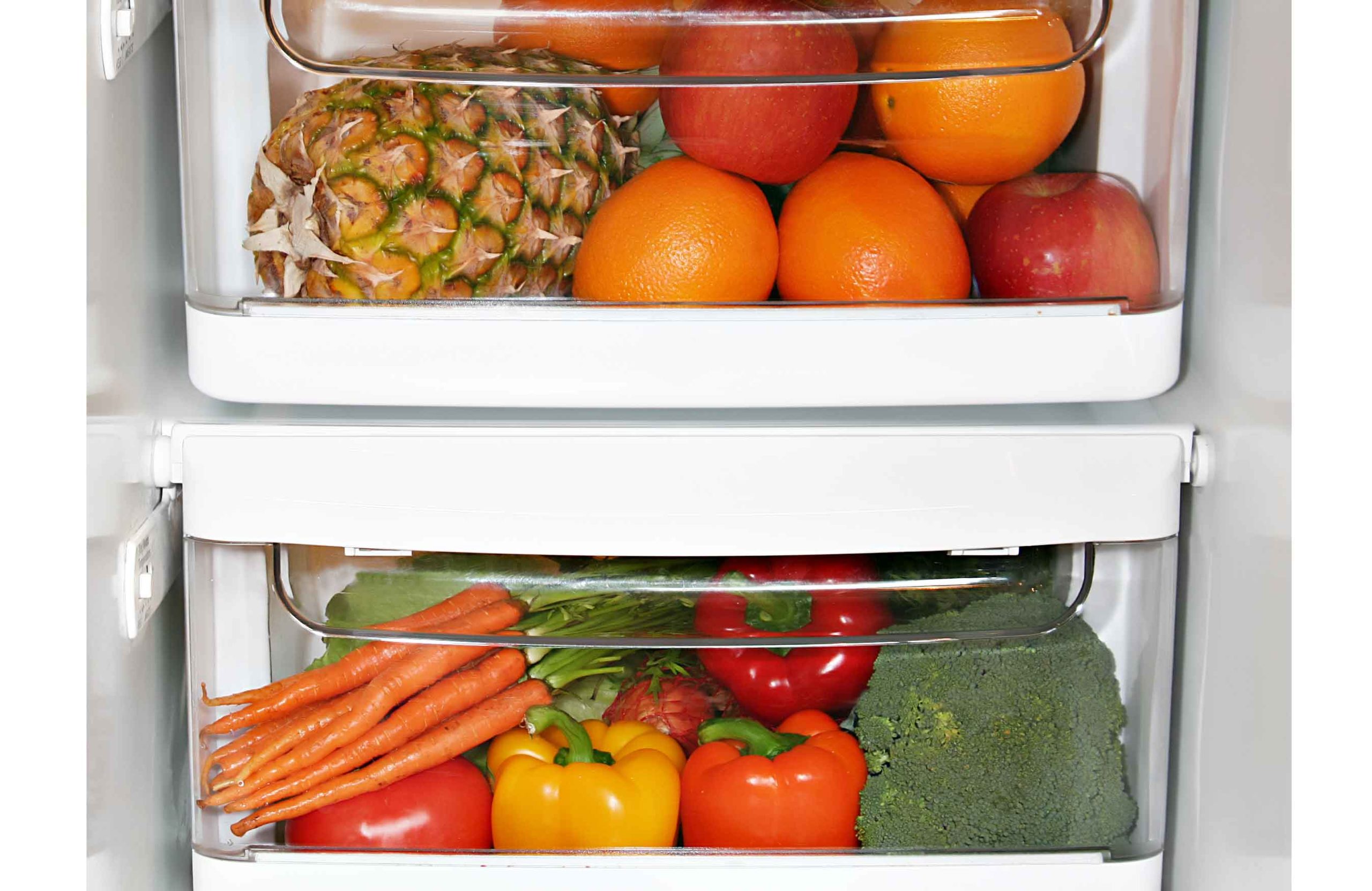 Refrigerator vegetable drawer