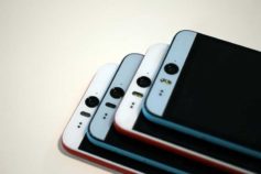 11 warning signs it’s time for a new mobile phone Don’t be caught off guard. If your phone is exhibiting any of these symptoms, it could be starting a downward spiral that you can't stop.