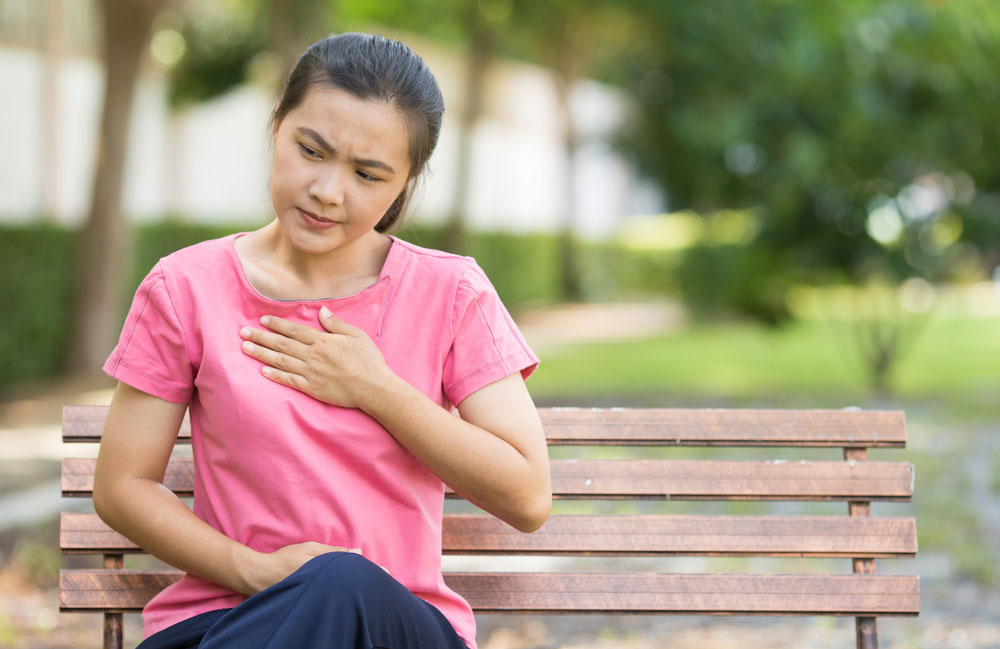 What common foods are good and bad for your belly?
