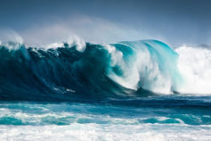 17 breathtaking wave photos you won’t believe are real