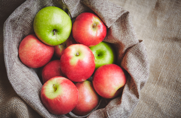 21 apples from Max