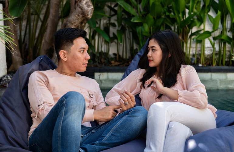 The two types of love bombing