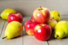 5 fruits you need to eat every day to not gain weight You know that eating more fruits and vegetables is the key to good health – around four servings of fruit every day. Now it looks like choosing the right ones can make maintaining your weight MUCH easier.