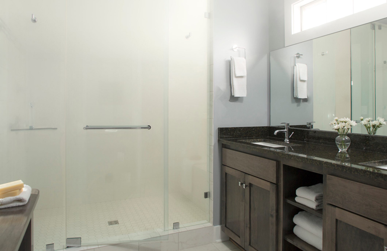 Keep your bathroom mirror unfogged