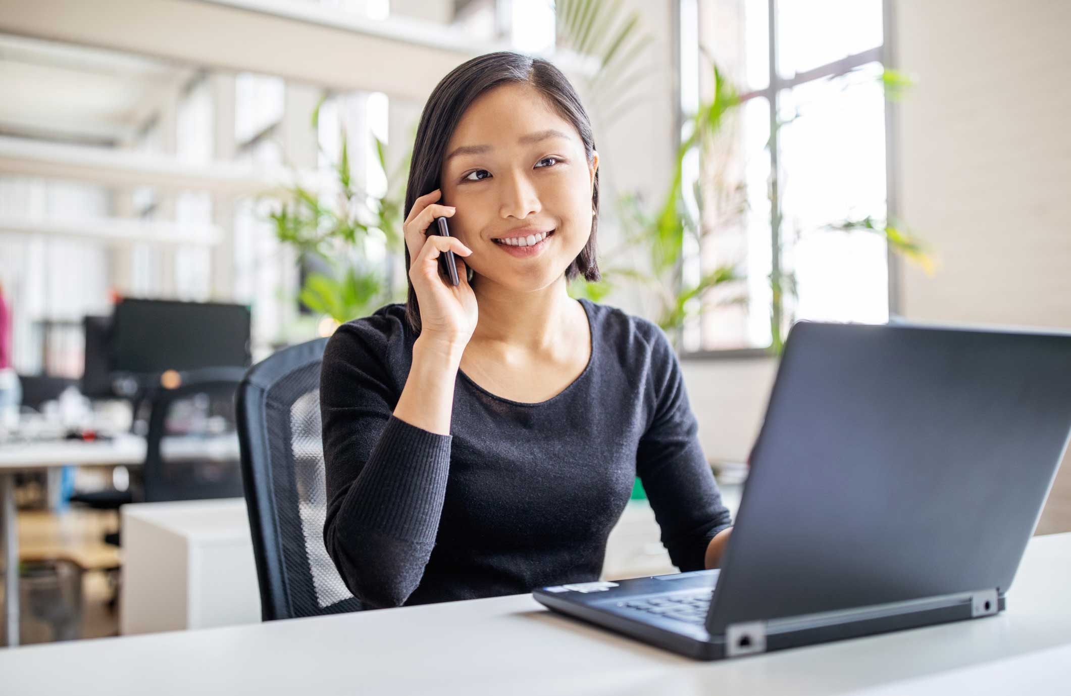 Using your iPhone to talk on the phone