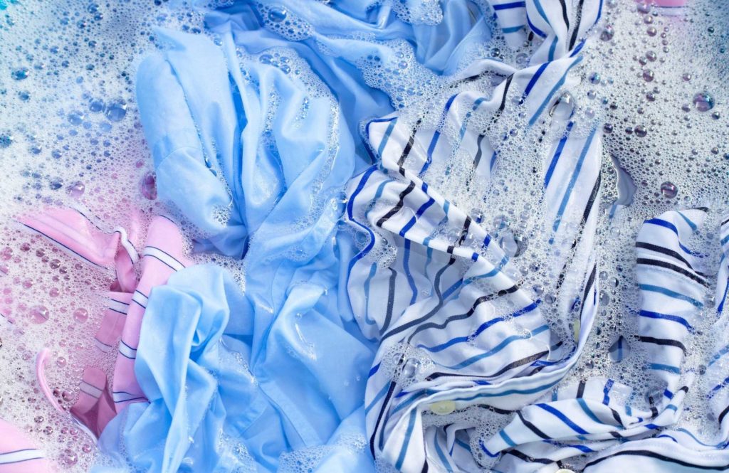 Soaking clothes in salt prevents fading