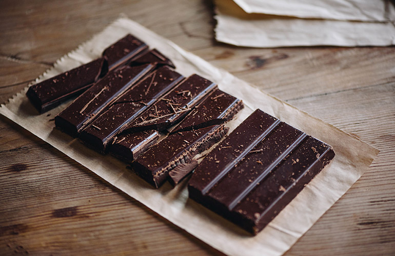 End dinner with dark chocolate – not chocolate cake