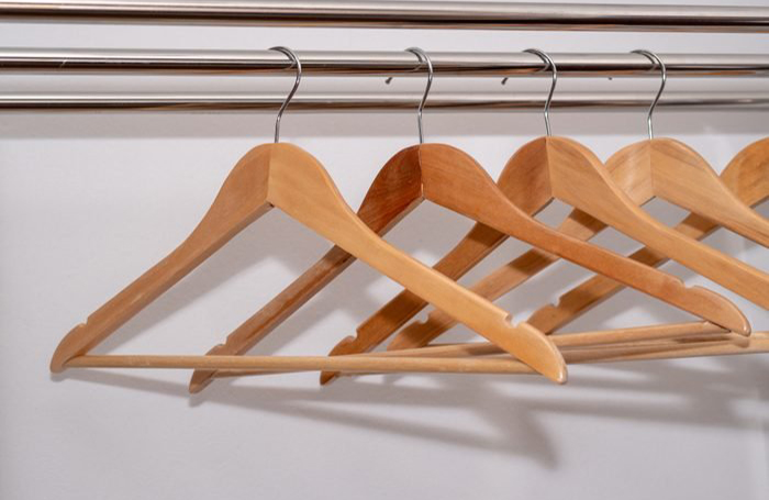 What you can’t take: Wooden hangers, glass bottles and mugs