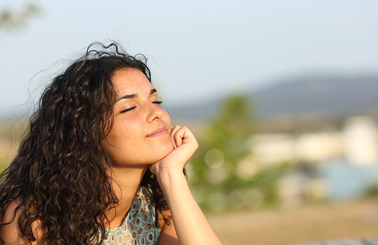 Dark hair: you’re thoughtful