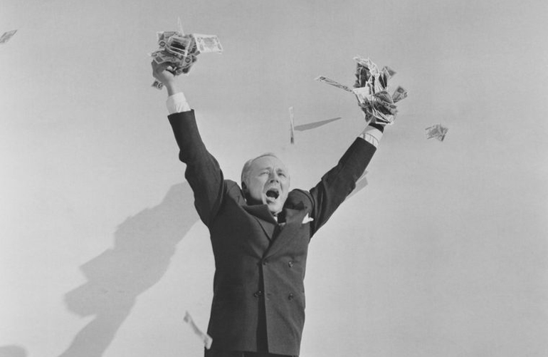 Myth: A bigger salary makes you happier