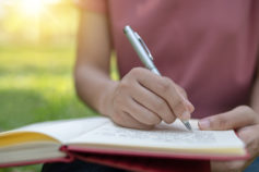 10 tips to help you quit your day job and pursue your dream