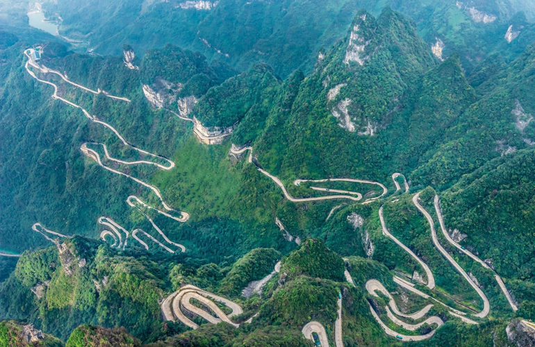 99-Bend Road to Heaven, China