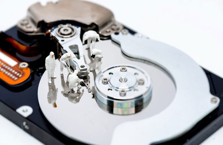 You stuck with the hard drive it came with