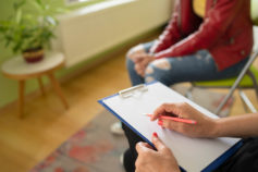 9 ways to cope with anxiety, according to crisis counsellors