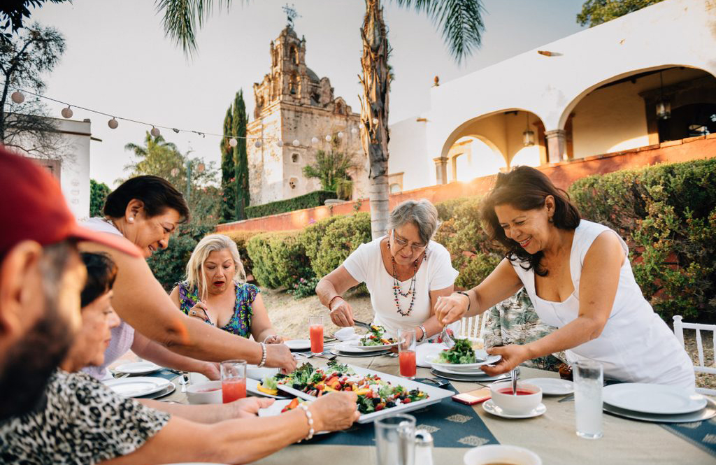 Mexico: Make the midday meal the biggest