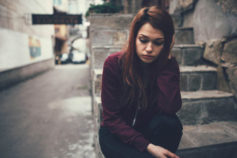 9 signs you should think about seeing a therapist
