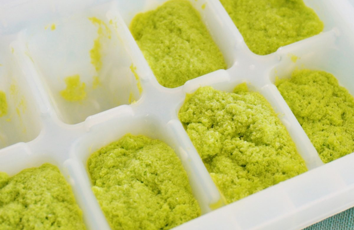 Use an ice cube tray to freeze homemade sauce