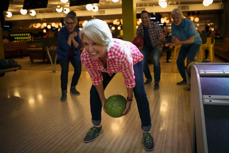 What’s the difference between a blonde and a bowling ball?
