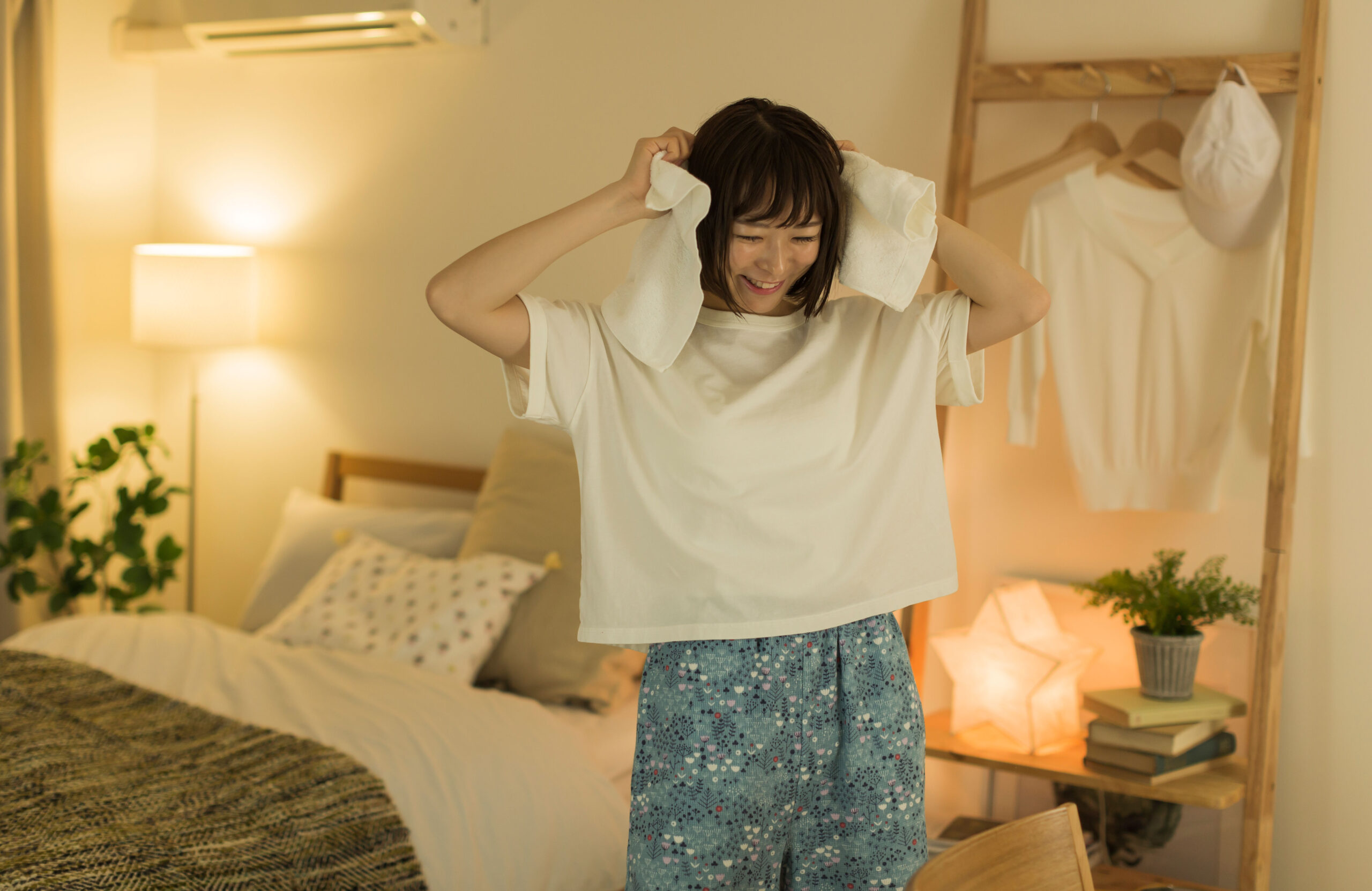 You sleep with wet hair