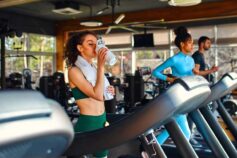 5 habits that secretly annoy the staff at your gym