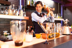 14 polite habits bartenders actually dislike – and what to do instead