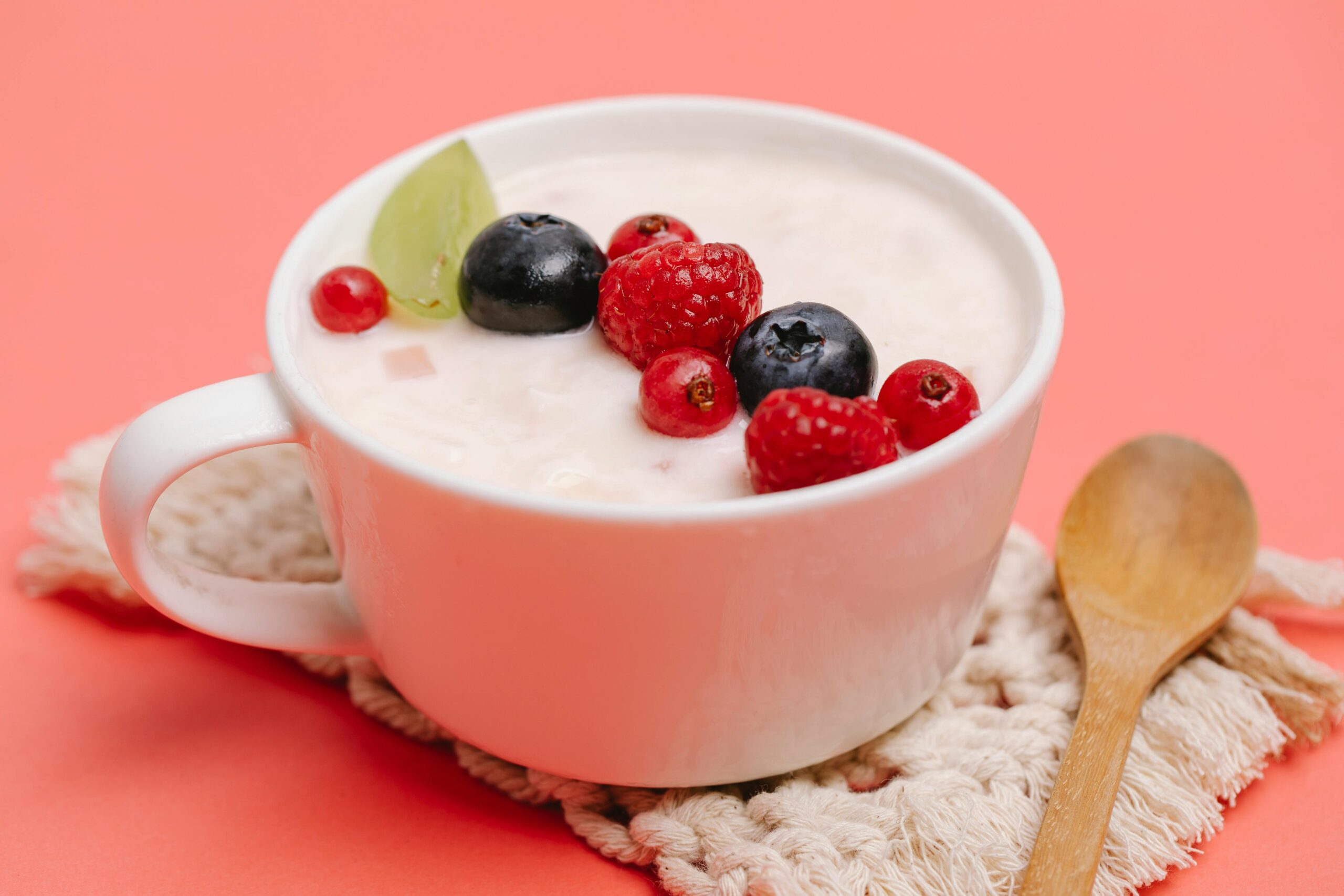 How to Make Yogurt Face Masks