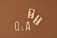 Question and answer wording with question marks and exclamation marks